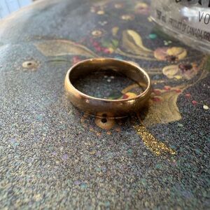 Charms Jewelry 10k Gold Men’s Wedding Band.